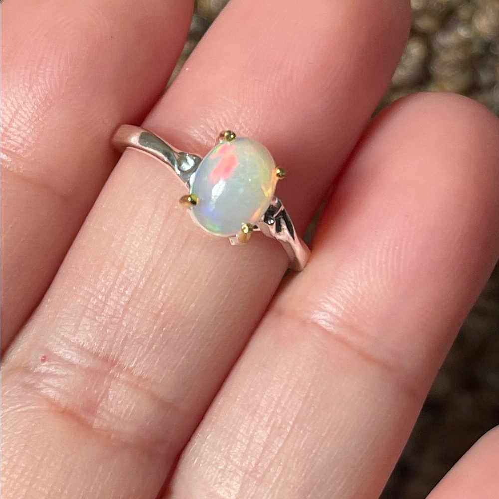 Natural Ethiopian Opal Ring in 925 Sterling Silver Size 5.5 - Picture 3 of 9